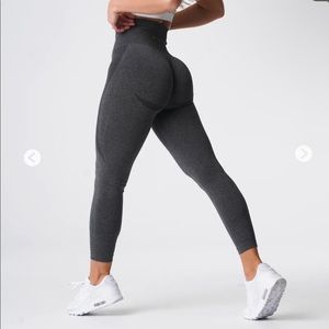 NVGTN Black Speckled Contour Seamless Leggings size medium